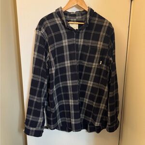 Men's Black and Gray Plaid Casual Button Down Shirt